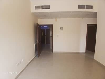 شقة 1 غرفة نوم للايجار في تجارية مويلح، الشارقة - 20250806_143217. jpg