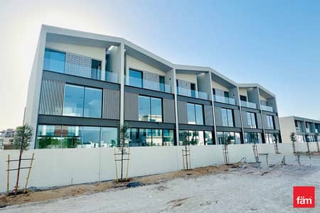 3 Bedroom Villa for Sale in Nad Al Sheba, Dubai - Burj Khalifa View| Single Row |Negotiable Price