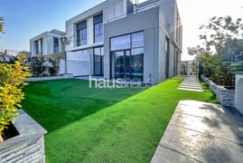Single Row | Large Plot | Ready to move in