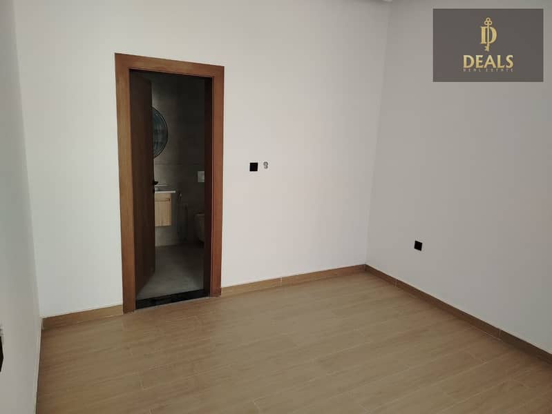 6 WhatsApp Image 2025-09-20 at 4.52. 44 PM. jpeg