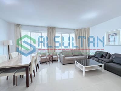 2 Cпальни Апартаменты в аренду в Аль Дана, Абу-Даби - living room - cover. jpg