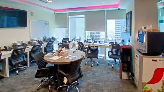 Office for Rent in Business Bay, Dubai - Spacious Fitted | Pantry | 1 Parking | Ready