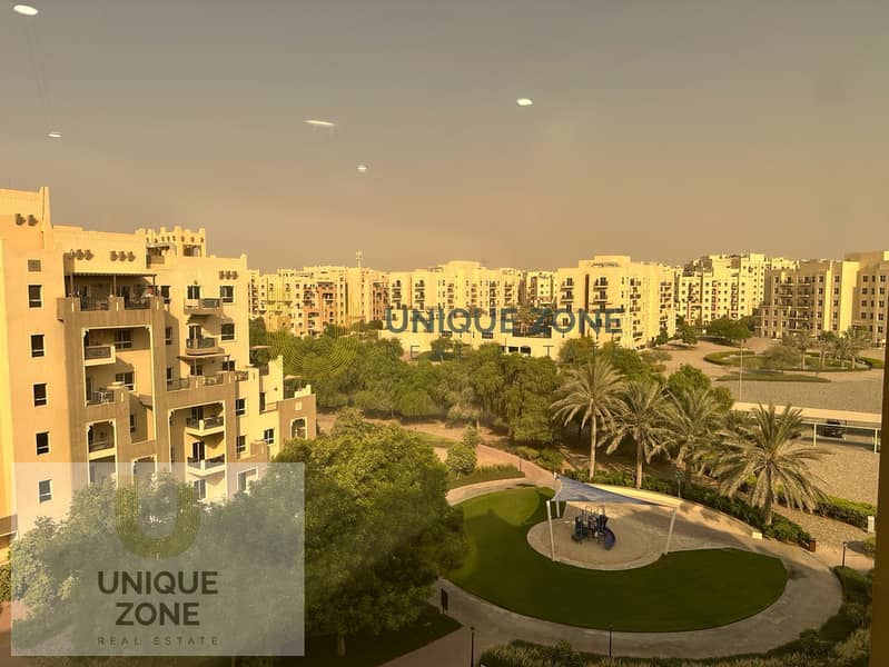 Vacant | Spacious Layout | Balcony | High Floor