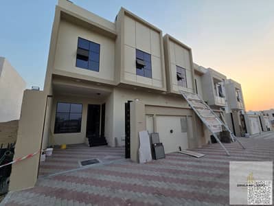 5 Bedroom Townhouse for Sale in Al Yasmeen, Ajman - batch_20250920_180306. jpg