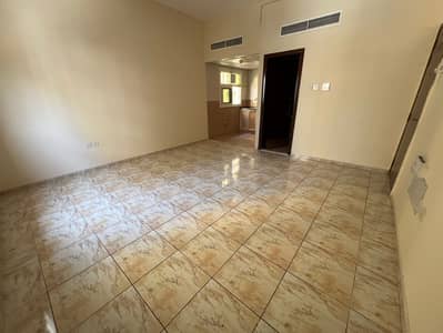 استوديو  للايجار في النباعة، الشارقة - IMG-20250921-WA0057. jpg
