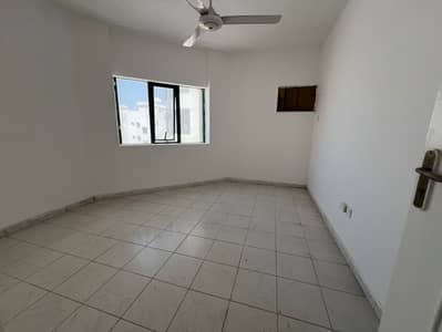 فلیٹ 1 غرفة نوم للايجار في النباعة، الشارقة - صورة واتساب بتاريخ 1447-03-29 في 13.16. 10_c86cb6d9. jpg