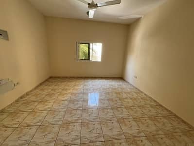 استوديو  للايجار في النباعة، الشارقة - IMG-20250921-WA0093. jpg