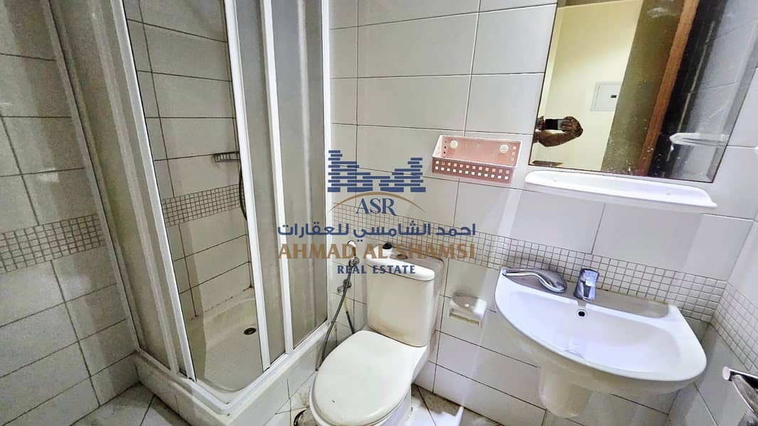 16 39db9cbb-14dc-45d7-b603-579ee54c919f. jpg