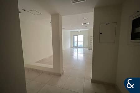 2 Bedroom Apartment for Sale in Business Bay, Dubai - Vacant | Investment Chance | Large Layout