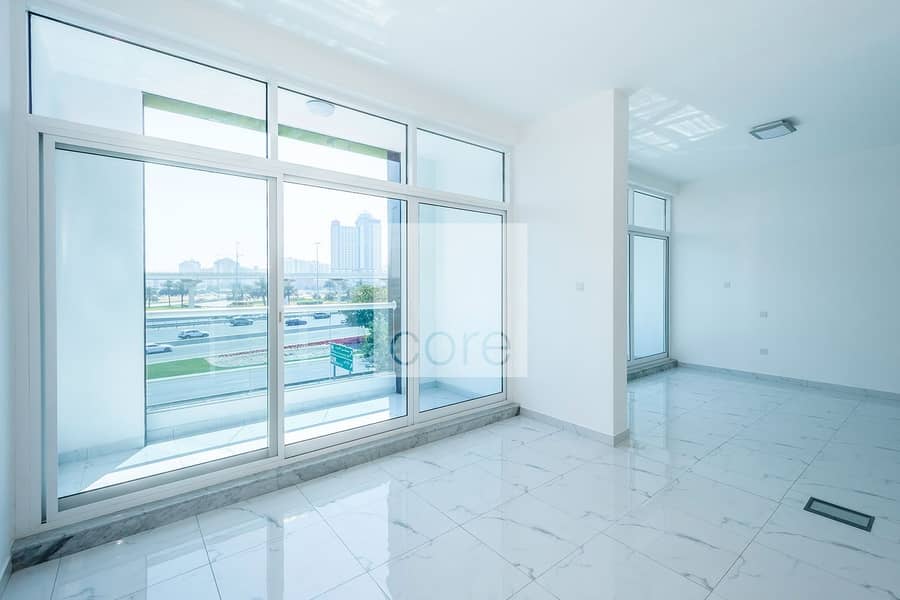 Fitted Office with Sheikh Zayed Rd view Fitted Office with Sheikh Zayed Rd view