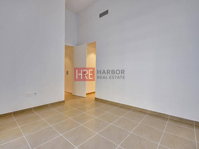 Modern Apartment | Prime Location | Large Layout