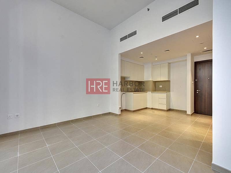 Modern Apartment | Prime Location | Large Layout