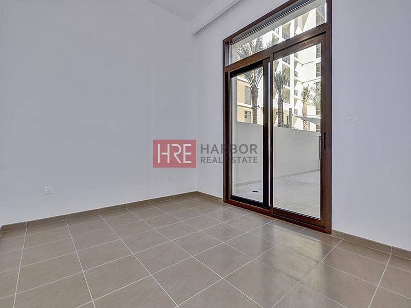 Modern Apartment | Prime Location | Large Layout - Image 7