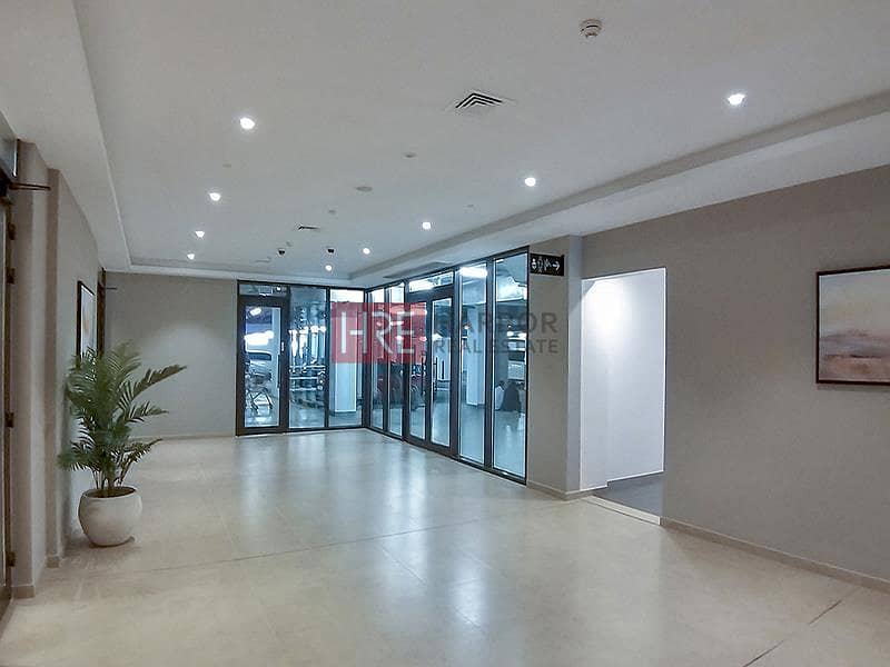 Modern Apartment | Prime Location | Large Layout - Image 12