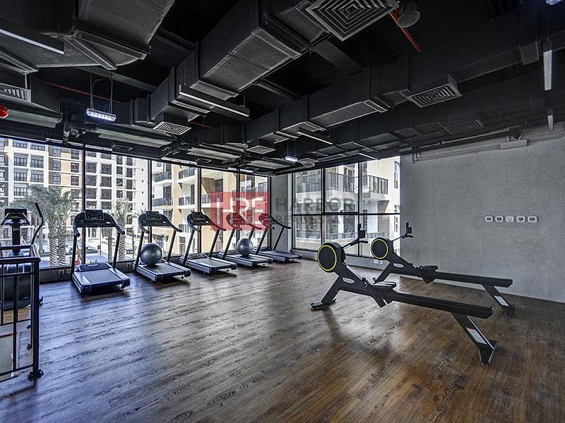 Modern Apartment | Prime Location | Large Layout - Image 18