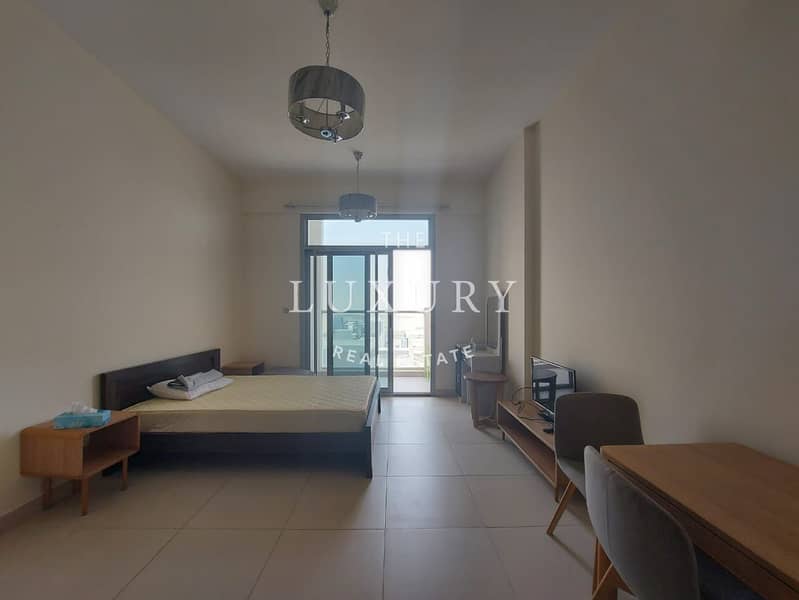 Fully_Furnished___Chiller_Free___Near_Metro-5. jpg
