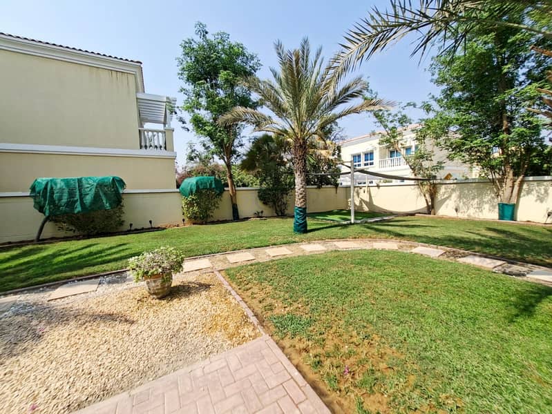 Park Facing |Freshly Painted |Clean |Easy Access - Image 6