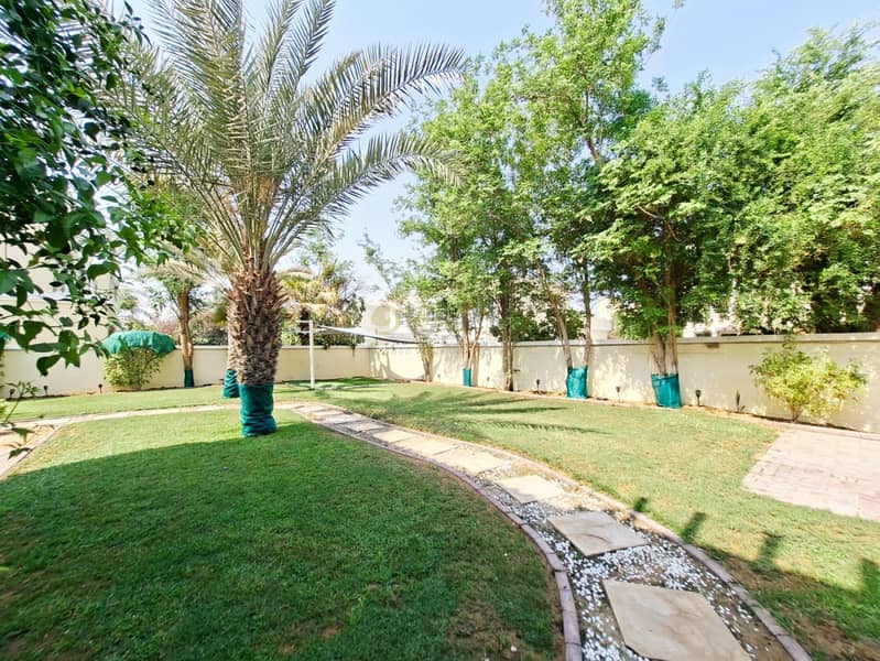 Park Facing |Freshly Painted |Clean |Easy Access - Image 15