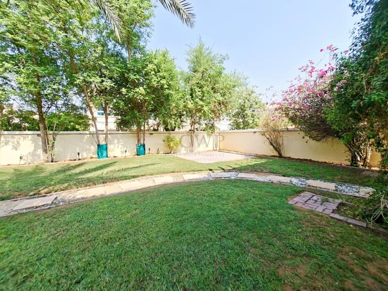 Park Facing |Freshly Painted |Clean |Easy Access - Image 18