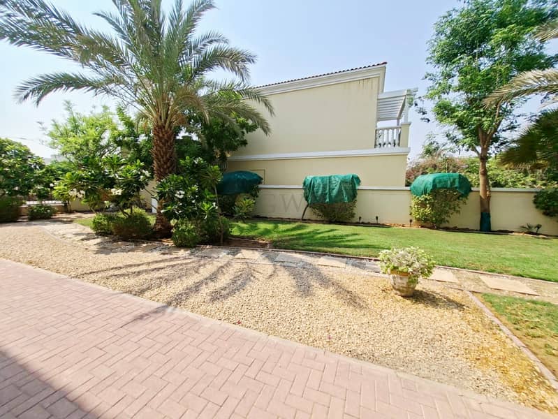 Park Facing |Freshly Painted |Clean |Easy Access - Image 19