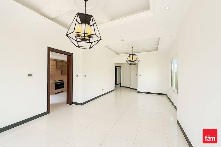 Lake View I Upgraded I Huge Plot I Maid I Driver