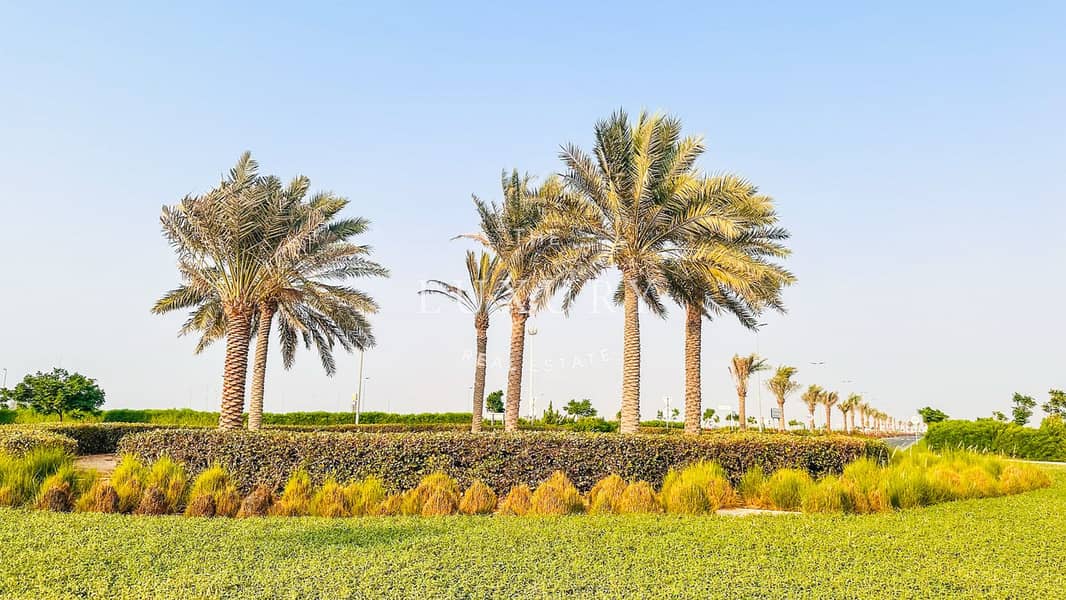 Exclusive Plots | Multiple Options | Best Price