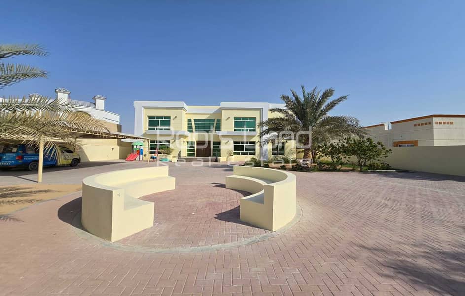 A Must see | Newly Refurbished Villa | Big Yard