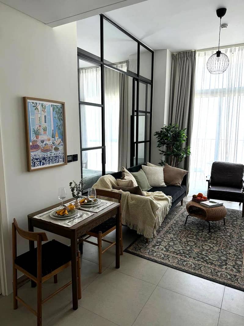 2 full_apt_photo_25. jpg
