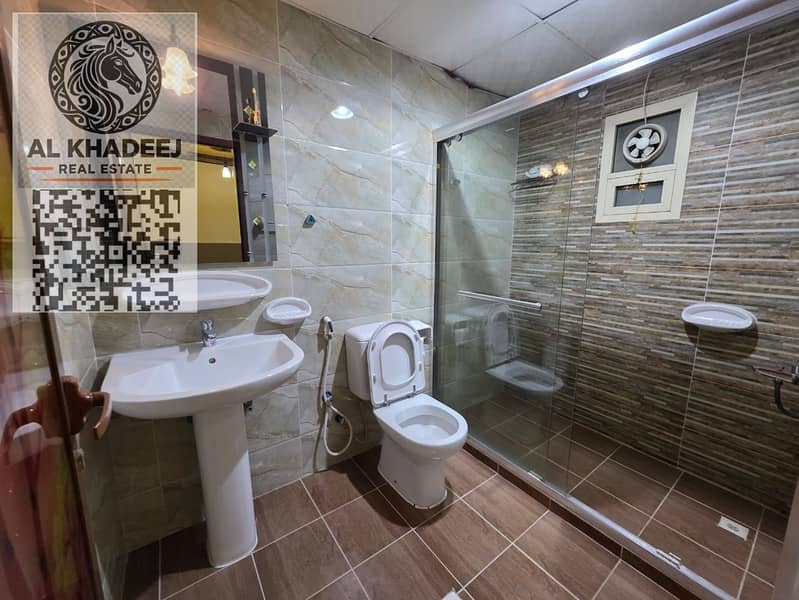 12 2e787fcd-71e7-49d7-9996-d31ffd955b00. jpg