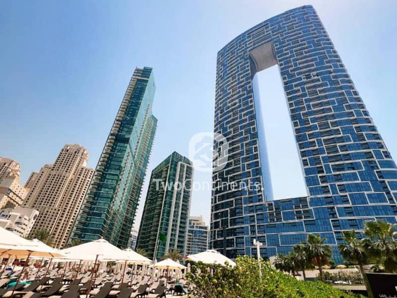 位于朱美拉海滩住宅（JBR），朱美拉谦恭度假酒店和水疗中心，朱美拉门户2号大厦 2 卧室的酒店式公寓 7450000 AED - 12858558