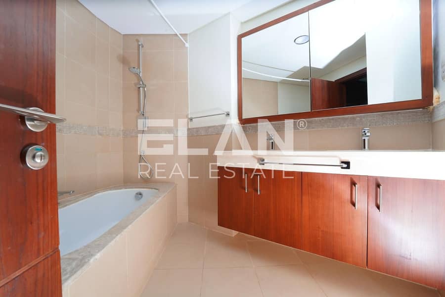 Sea View | High Floor | Immaculate - Image 11
