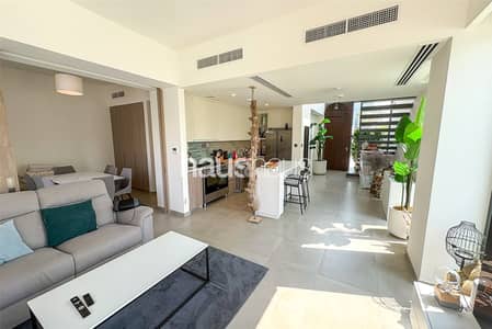 4 Bedroom Villa for Rent in The Valley by Emaar, Dubai - Upgraded Villa | Private Garden | Corner Unit