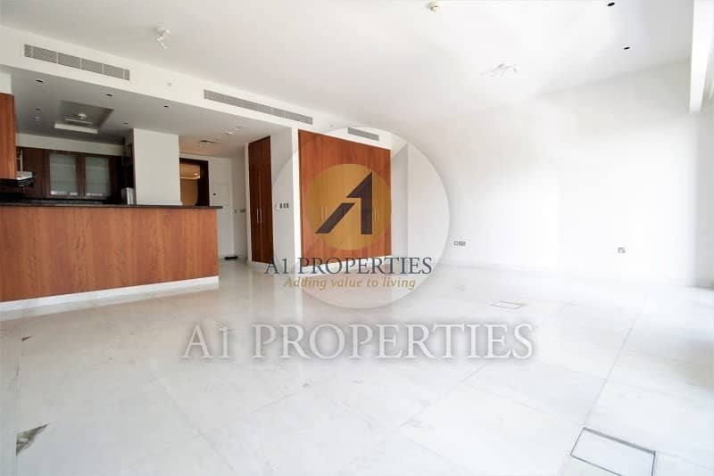Cozy Bright Studio Apartment with SZR View Cozy Bright Studio Apartment with SZR View