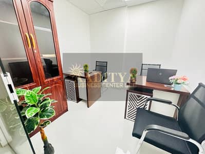 مکتب  للايجار في ديرة، دبي - 63ceed46-e22f-4beb-ae26-a21d1ec8a2c8. jpg