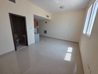استوديو  للايجار في الجرف، عجمان - f067c531-a361-4708-93f0-95b3b7e3b718. jpg