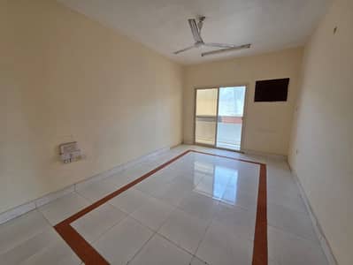 شقة 2 غرفة نوم للايجار في كورنيش عجمان، عجمان - IMG-20250605-WA0025. jpg