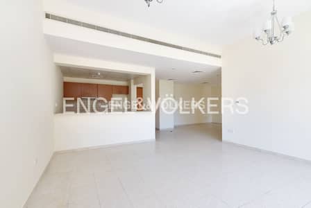 3 Bedroom Flat for Rent in The Greens, Dubai - Chiller-free | Prime Location | Ready to Move-in