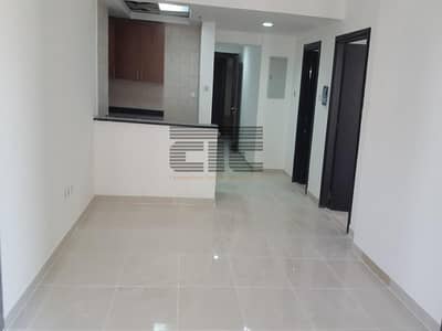 spacious 1 bhk in Escan Tower upto 12 cheques spacious 1 bhk in Escan Tower upto 12 cheques