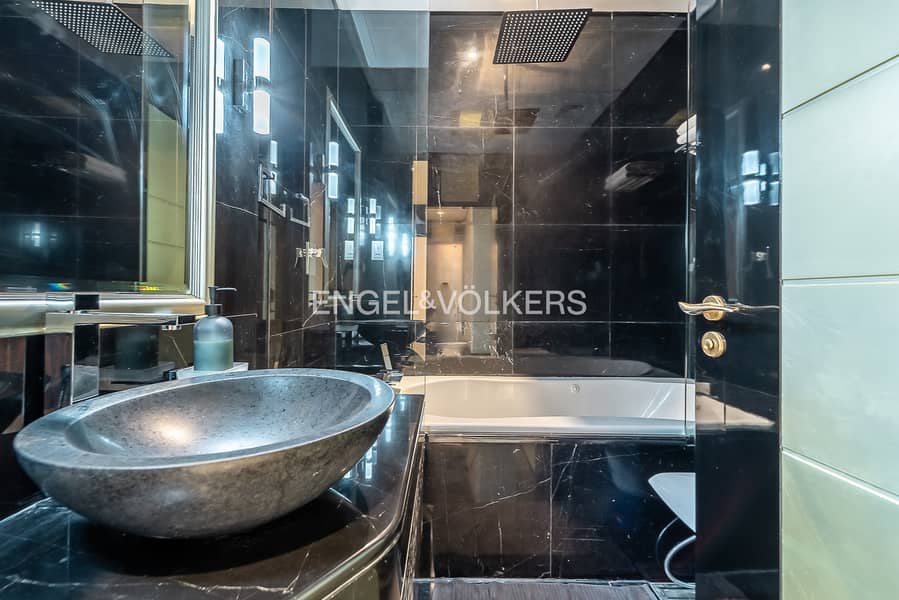 Iconic Panoramic Views| Burj View Outdoor Jacuzzi - Image 18