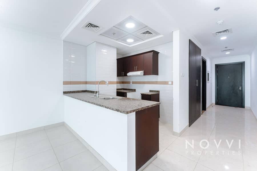 位于商业湾，宫廷大厦 的公寓 70000 AED - 12852453