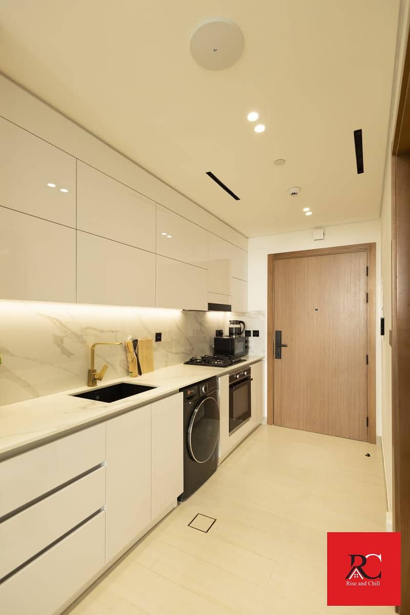 Fully Furnished | Prime Location | Negotiable - Image 25