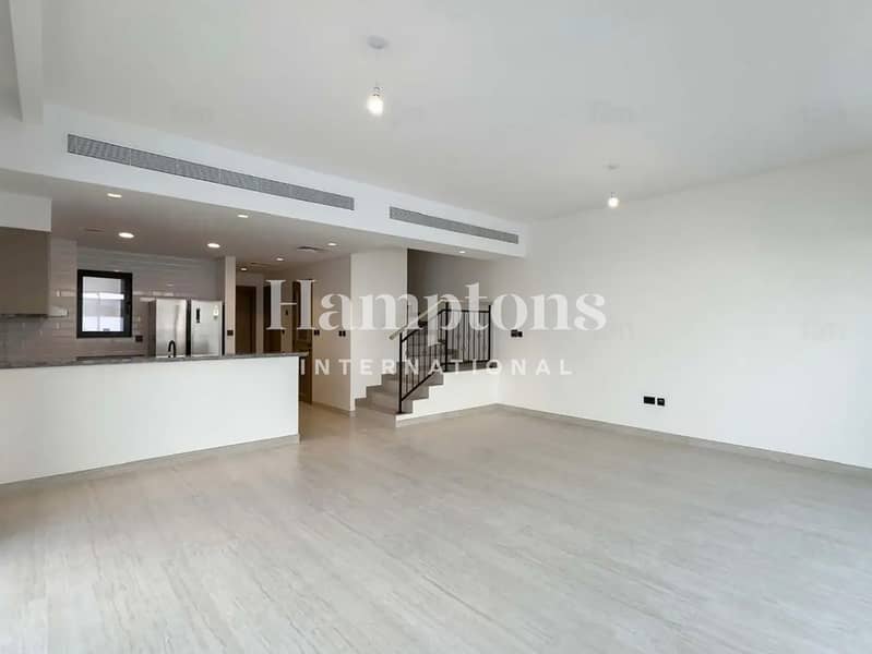 位于大马士革湖住宅，圣托里尼别墅 5 卧室的别墅 4250000 AED - 12861084