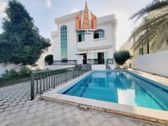 فیلا في شرقان 5 غرف 150000 درهم - 12862013