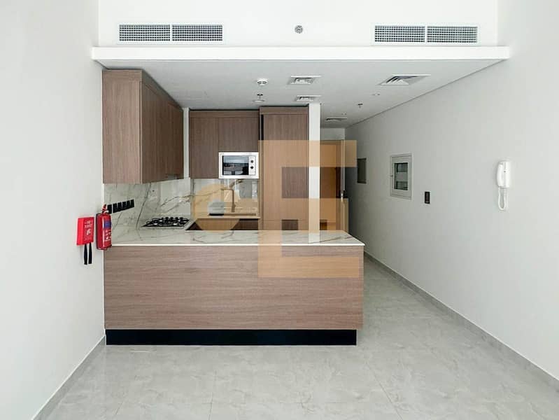 Chiller Free | Ready to Move | Smart Home - Image 2