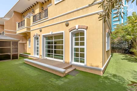 3 Bedroom Townhouse for Rent in Dubai Sports City, Dubai - End Unit | 3 Bed | 2 Family Areas | Maids Room