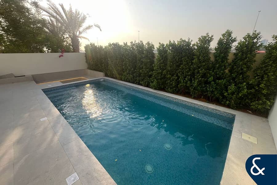 位于达马克山庄，银色温泉别墅区 3 卧室的别墅 5500000 AED - 12499592