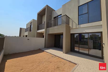 3 Bedroom Townhouse for Rent in Dubailand, Dubai - Prime Location l Brand New l Spacious