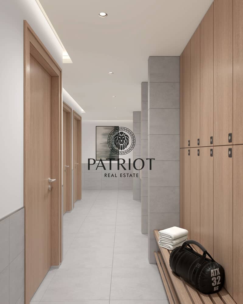 8 CHANGEROOM- (2). jpg