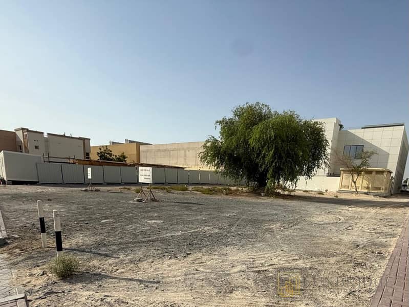 Exclusive Land | Prime Location | Landmark Views - Image 9