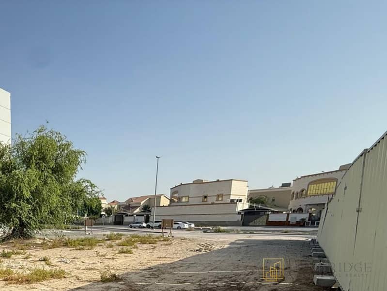 Exclusive Land | Prime Location | Landmark Views - Image 10